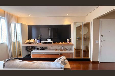 Apartamento à venda com 3 quartos, 103m² em Calafate, Belo Horizonte