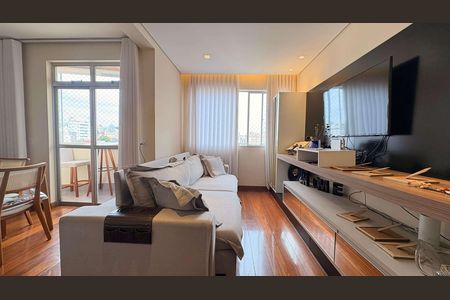 Apartamento à venda com 3 quartos, 103m² em Calafate, Belo Horizonte