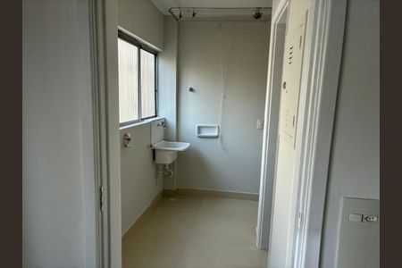 Apartamento à venda com 157m², 3 quartos e 1 vagaÁrea de Serviço