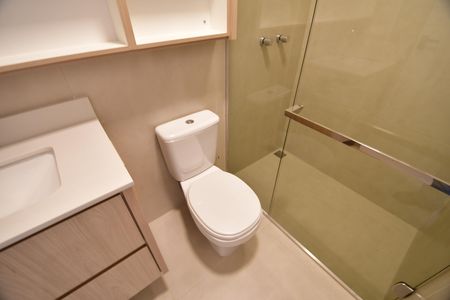 Casa de condomínio para alugar com 150m², 3 quartos e 2 vagasBanheiro Suíte