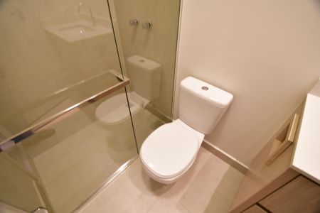 Casa de condomínio para alugar com 150m², 3 quartos e 2 vagasBanheiro