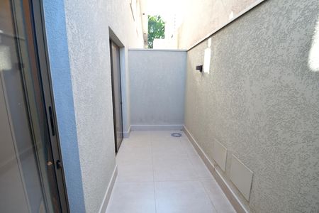 Casa de condomínio para alugar com 150m², 3 quartos e 2 vagasÁrea de Serviço