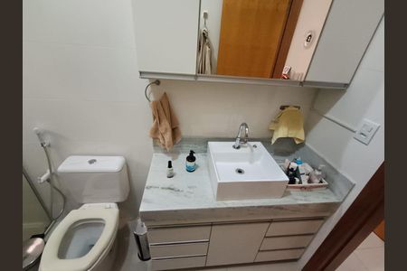 Casa à venda com 175m², 3 quartos e 2 vagas