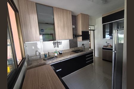 Casa à venda com 175m², 3 quartos e 2 vagas