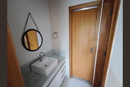 Casa à venda com 175m², 3 quartos e 2 vagas