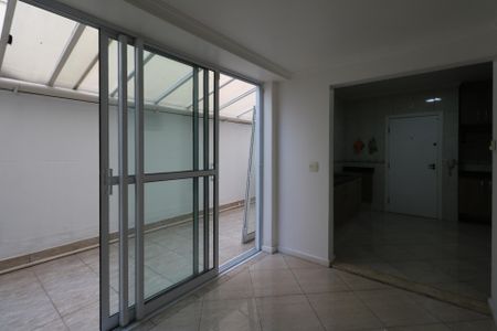 Apartamento à venda com 85m², 2 quartos e 1 vagaCopa