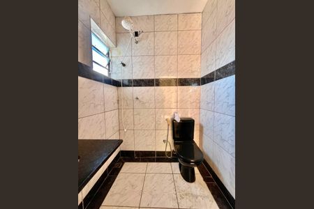 Casa para alugar com 200m², 3 quartos e 3 vagas Casa para alugar com 200m², 3 quartos e 3 vagasBanheiro