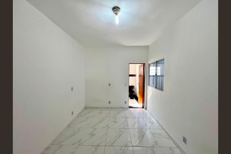 Casa para alugar com 200m², 3 quartos e 3 vagas Casa para alugar com 200m², 3 quartos e 3 vagas Suíte 3