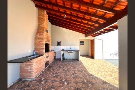 Casa para alugar com 200m², 3 quartos e 3 vagas