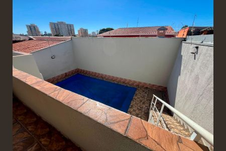 Casa para alugar com 200m², 3 quartos e 3 vagas Casa para alugar com 200m², 3 quartos e 3 vagasPiscina