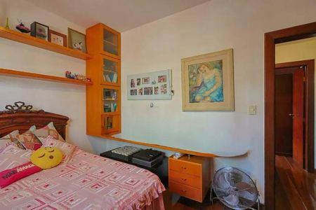 Casa para alugar com 364m², 4 quartos e 6 vagas Casa para alugar com 364m², 4 quartos e 6 vagasSuíte 2