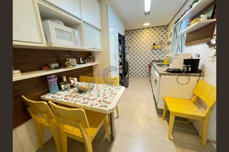 Apartamento para alugar com 3 quartos, 219m² em Perdizes, São Paulo