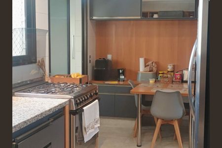 Apartamento para alugar com 3 quartos, 172m² em Vila Anglo Brasileira, São Paulo