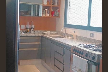 Apartamento para alugar com 3 quartos, 172m² em Vila Anglo Brasileira, São Paulo