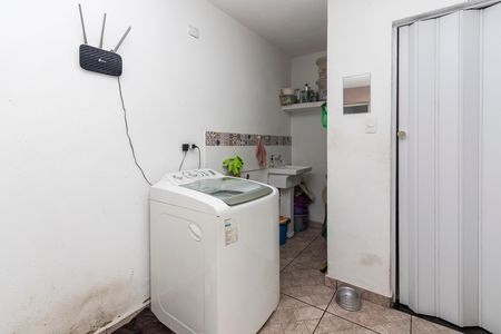 Casa à venda com 63m², 2 quartos e 2 vagas Casa à venda com 63m², 2 quartos e 2 vagasLavanderia