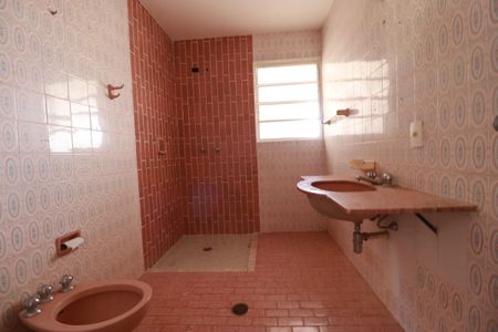 Apartamento para alugar com 168m², 4 quartos e sem vagaBanheiro 