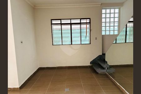 Casa à venda com 3 quartos, 250m² em Vila Romana, São Paulo