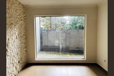 Casa à venda com 3 quartos, 250m² em Vila Romana, São Paulo