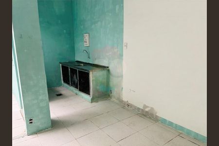 Casa à venda com 3 quartos, 250m² em Vila Romana, São Paulo