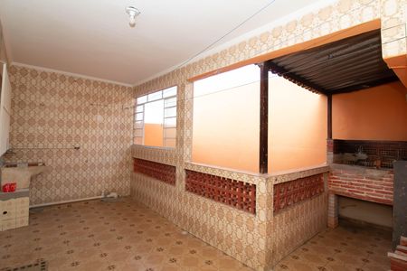 Casa para alugar com 86m², 2 quartos e 2 vagasÁrea de Serviço