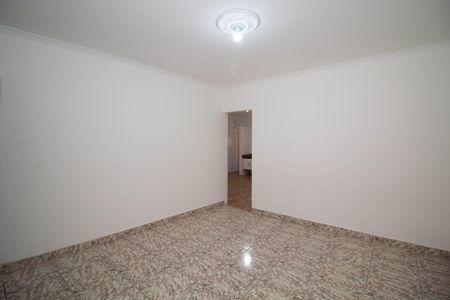 Casa para alugar com 86m², 2 quartos e 2 vagasSala