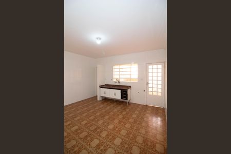 Casa para alugar com 86m², 2 quartos e 2 vagasCozinha