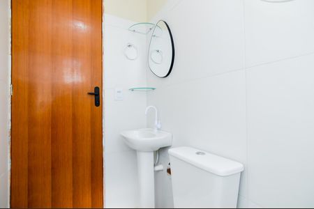 Banheiro de kitnet/studio para alugar com 1 quarto, 25m² em Jardim Carvalho, Guarulhos