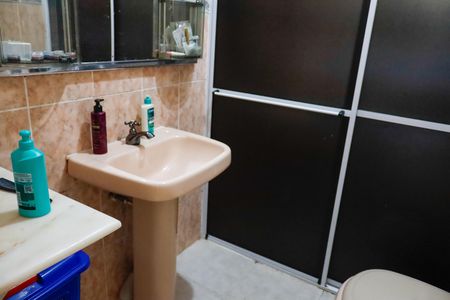 Casa à venda com 125m², 3 quartos e 3 vagas Casa à venda com 125m², 3 quartos e 3 vagasBanheiro