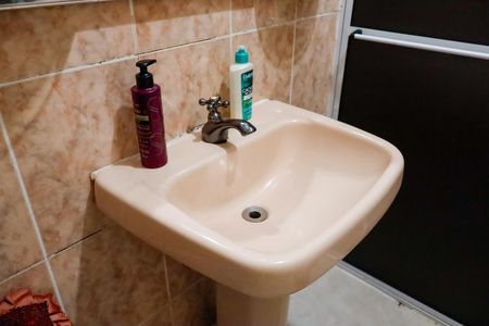 Banheiro de casa à venda com 3 quartos, 125m² em Jardim D’abril, Osasco