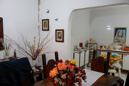 Casa à venda com 125m², 3 quartos e 3 vagas Casa à venda com 125m², 3 quartos e 3 vagasCozinha