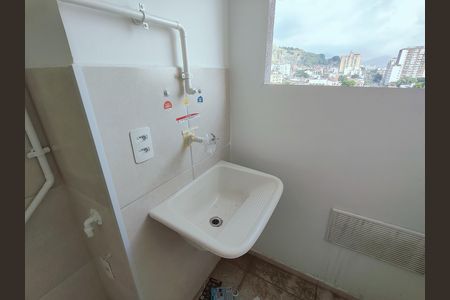 Apartamento à venda com 44m², 2 quartos e 1 vaga Apartamento à venda com 44m², 2 quartos e 1 vagaCozinha e Área de Serviço