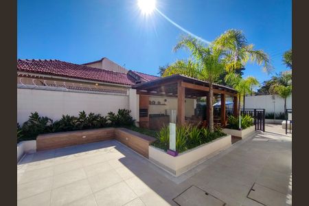 Apartamento à venda com 44m², 2 quartos e 1 vaga Apartamento à venda com 44m², 2 quartos e 1 vagaÁrea comum - Churrasqueira