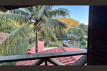 Vista de casa à venda com 4 quartos, 200m² em Jacarepaguá, Rio de Janeiro