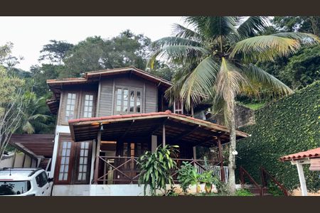 Fachada de casa à venda com 4 quartos, 200m² em Jacarepaguá, Rio de Janeiro