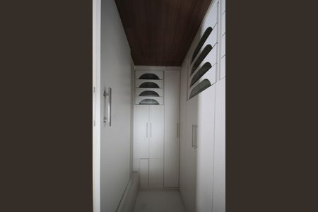 Apartamento para alugar com 110m², 3 quartos e 2 vagas Apartamento para alugar com 110m², 3 quartos e 2 vagasCloset da suíte
