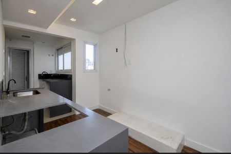 Cozinha de apartamento à venda com 3 quartos, 126m² em Vila Olímpia, São Paulo