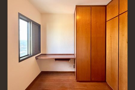 Apartamento à venda com 80m², 3 quartos e 2 vagas Apartamento à venda com 80m², 3 quartos e 2 vagasQuarto