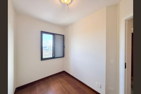 Apartamento à venda com 80m², 3 quartos e 2 vagas Apartamento à venda com 80m², 3 quartos e 2 vagasQuarto 2