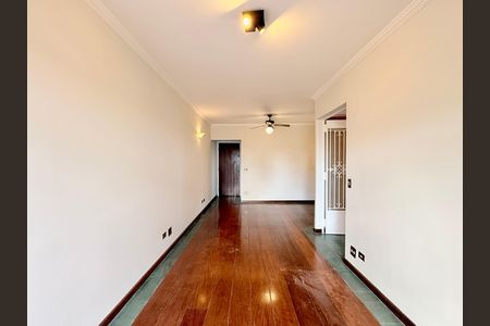 Apartamento à venda com 80m², 3 quartos e 2 vagas Apartamento à venda com 80m², 3 quartos e 2 vagasSala