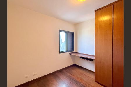 Apartamento à venda com 80m², 3 quartos e 2 vagas Apartamento à venda com 80m², 3 quartos e 2 vagasQuarto 2