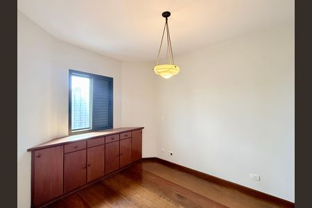 Apartamento à venda com 80m², 3 quartos e 2 vagas Apartamento à venda com 80m², 3 quartos e 2 vagasSuíte