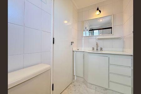 Apartamento à venda com 80m², 3 quartos e 2 vagas Apartamento à venda com 80m², 3 quartos e 2 vagasBanheiro Suíte