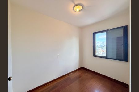 Apartamento à venda com 80m², 3 quartos e 2 vagas Apartamento à venda com 80m², 3 quartos e 2 vagasQuarto 2