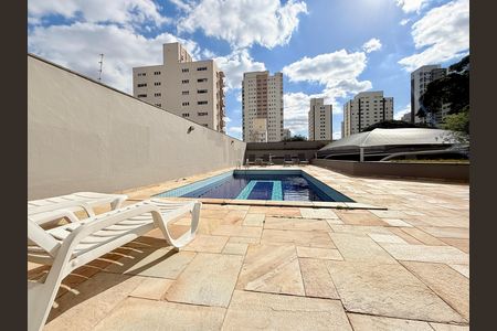 Apartamento à venda com 80m², 3 quartos e 2 vagas Apartamento à venda com 80m², 3 quartos e 2 vagasPiscina