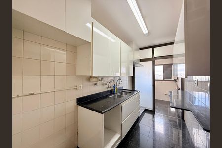 Apartamento à venda com 80m², 3 quartos e 2 vagas Apartamento à venda com 80m², 3 quartos e 2 vagasCozinha