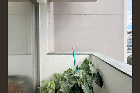 Apartamento à venda com 80m², 3 quartos e 2 vagas Apartamento à venda com 80m², 3 quartos e 2 vagasSacada da Sala