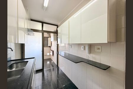Apartamento à venda com 80m², 3 quartos e 2 vagas Apartamento à venda com 80m², 3 quartos e 2 vagasCozinha