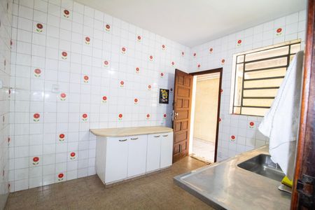 Casa à venda com 310m², 4 quartos e 1 vaga Casa à venda com 310m², 4 quartos e 1 vagaCozinha
