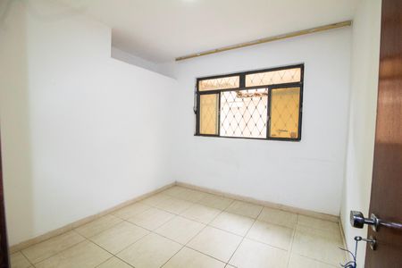 Casa à venda com 310m², 4 quartos e 1 vaga Casa à venda com 310m², 4 quartos e 1 vagaQuarto 3
