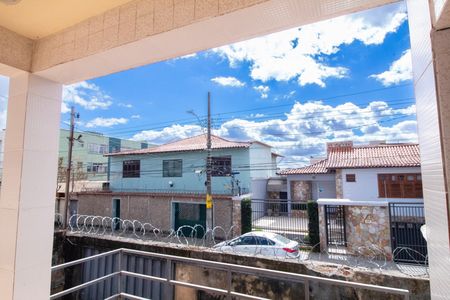 Casa à venda com 310m², 4 quartos e 1 vaga Casa à venda com 310m², 4 quartos e 1 vagaÁrea externa